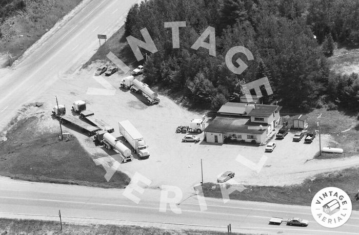 Beekers Grub and Lodging (Corner Cafe & Motel ) - 1996 Aerial Photo (newer photo)
